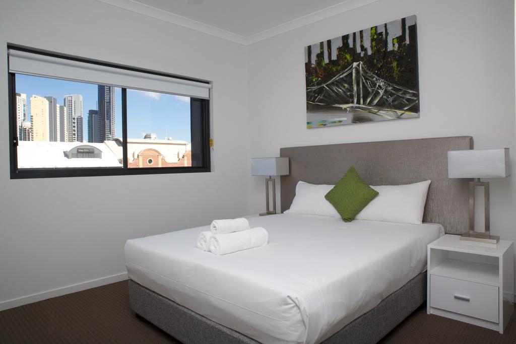 Atrio Apartments Brisbane Room photo